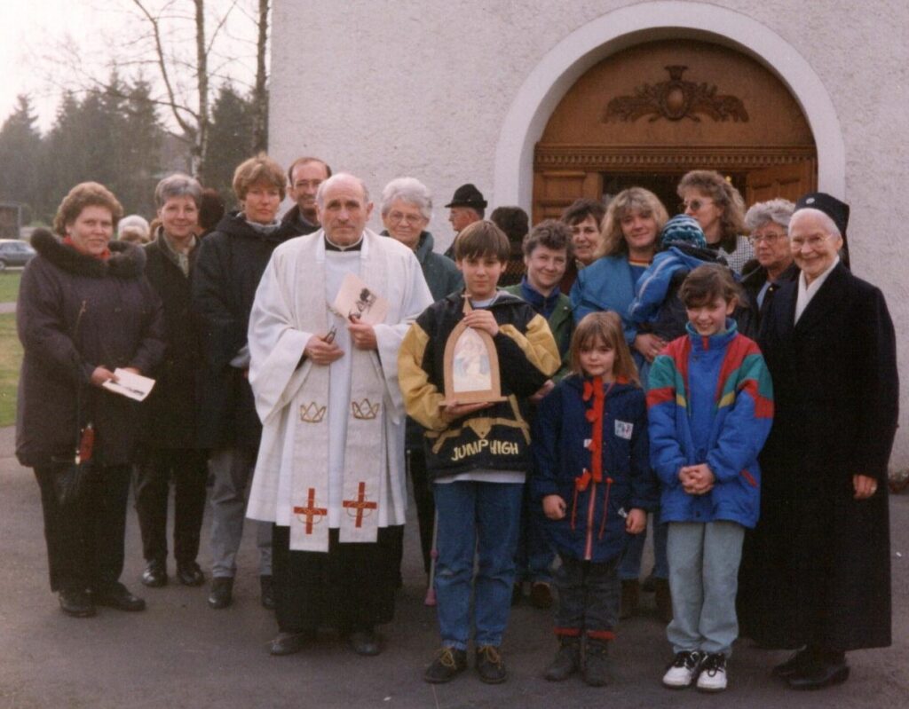 Sie war die treibende Kraft für die Entstehung vieler Pilgerheiligtumskreise, verstand es aber, andere Personen zu motivieren, Familien und Einzelne dafür anzusprechen und Kreise zu bilden. 