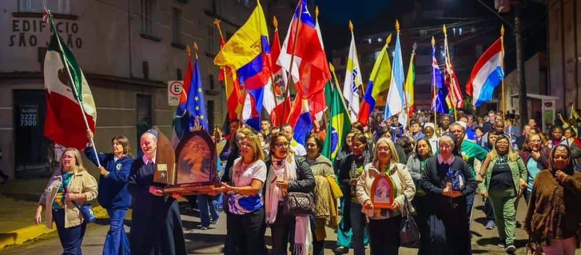 Lichterprozession mit Auxiliar Pozzobon