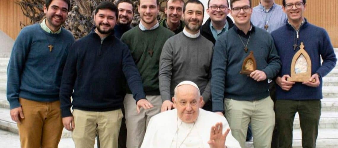 Web-02-49 - Schönstatt-Seminaristen mit Papst Franziskus
